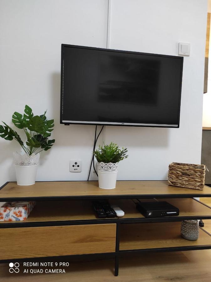 Apartman Branimir Новаля Екстериор снимка