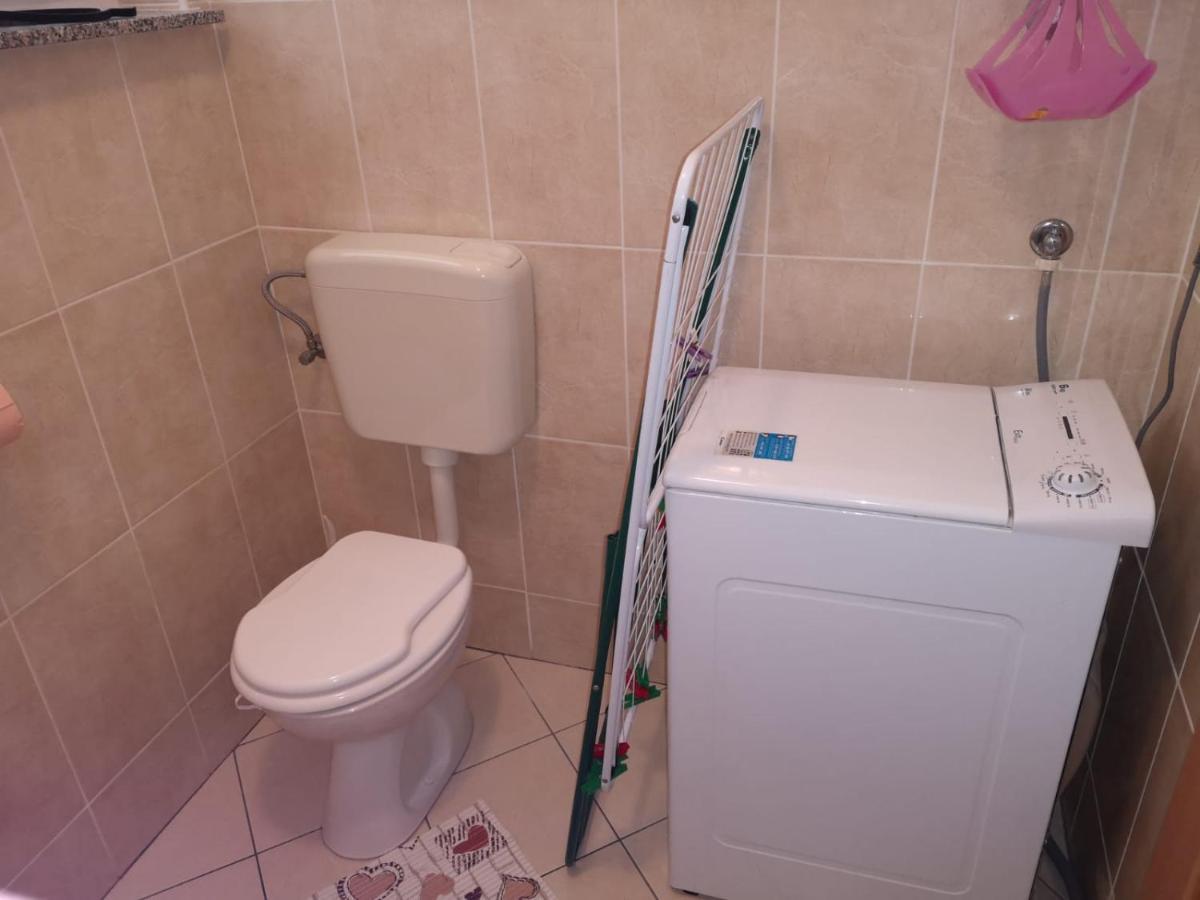 Apartman Branimir Новаля Екстериор снимка